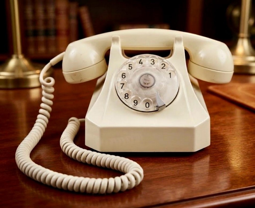 An Authentic Classic Rotary Phone - 6