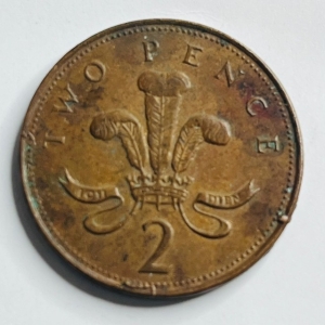 British Bronze 2 Pence Coin – Reign of Elizabeth II - 3
