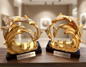 A Complete Creative Sculpture Depicting Dancing Dolphins - 2