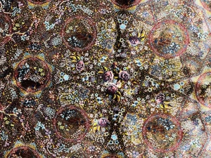 Luxury Silk-Style Rug with Classic Motifs - 2