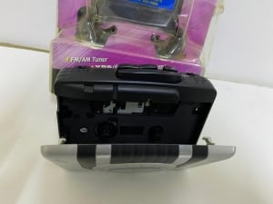Old portable cassette and radio player stored in its original cardboard from Panasonic - 6