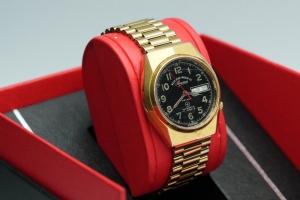 West End Watch co Watch  - 4