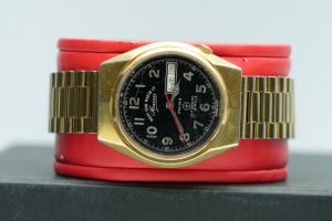 West End Watch co Watch  - 6