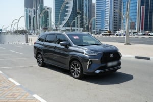 تويوتا فيلوز موديل 2025، Y-15855 - 3