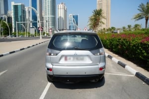 ميتسوبيشي أوتلندر موديل 2009، Y-15900 - 5