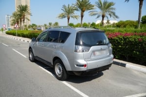 ميتسوبيشي أوتلندر موديل 2009، Y-15900 - 6