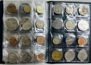 Album of 120 Vintage Coins - 13 - 4