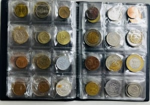 Album of 120 Vintage Coins - 14 - 4