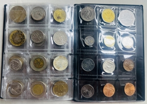 Album of 120 Vintage Coins - 7 - 5