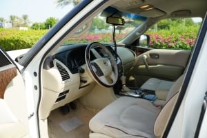 Nissan Patrol Model 2011, Y-15923 - 9