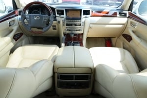 Lexus LX 570 SUV Model 2013, C-11235 - 8