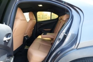 Lexus UX 200 SUV Model 2023, C-11237 - 5