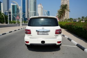 Nissan Patrol Model 2014, Y-15933 - 6