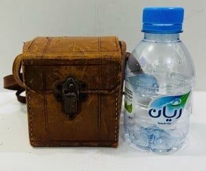 كاميرا Kodak Eastman قديمة مع كفرها الجلدي الأصلي - 2