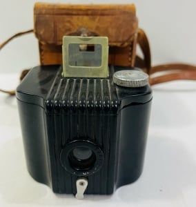 كاميرا Kodak Eastman قديمة مع كفرها الجلدي الأصلي - 6