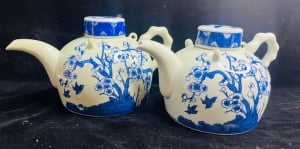 Pair of Antique Chinese Tea Ewers - 4