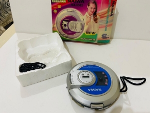 For Heritage And Antique Lovers | Musicman Naiwa Cassette Walkman, Kept In Its Box - 3