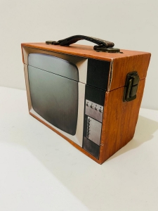A Bag Shaped Like A Retro Classic TV - 2