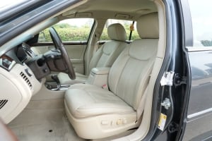 كاديلاك DTS موديل 2011، Y-15984 - 8