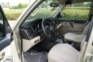 Mitsubishi Pajero Model 2013, Y-15959 - 8