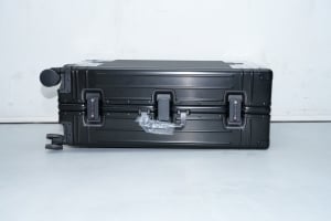 حقيبة سفر سوداء مقاس 32 إنش بعجلات - 5