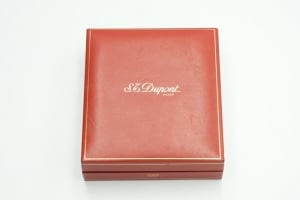 ولاعة كلاسيكية فاخرة من العلامة التجارية الفرنسية الشهيرة إس تي ديبون (S.T. Dupont) - 2
