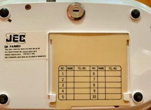 A Unique and Distinctive Pair of Vintage Telephones - 8
