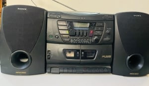 Vintage Sony Double Cassette Stereo with Radio and CD Player - 2