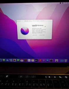 3x MacBook Pro - 4