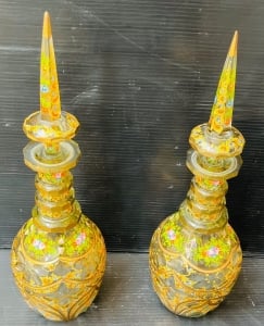 Pair of Large Vintage Czech Glass Pieces with Gilded Floral Decorations - 3