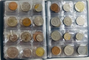 ألبوم عملات معدنية قديمة ومتنوعة - 3 - 3