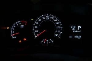تويوتا كورولا موديل 2020، Y-16045 - 10