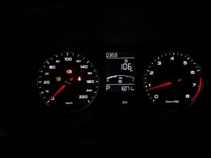 إم جي 5 موديل 2025، Y-16071 - 10