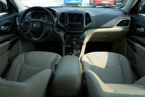 جيب شيروكي سبورت إس يو ڤي موديل 2020، C-11277 - 8