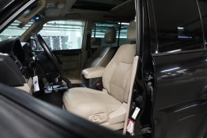 Mitsubishi Pajero Model 2014 3.5 L, Y-16041 - 9