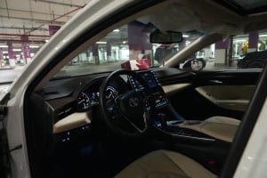 تويوتا أفالون موديل 2021، Y-16026 - 10