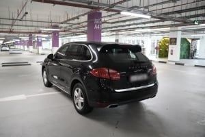 Porsche Cayenne Model 2013, Y-16034 - 7