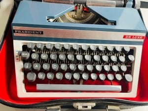 آلة كاتبة محمولة عتيقة Präsident De Luxe - 2