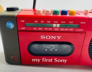 Vintage SONY Cassette Recorder and Radio - 3