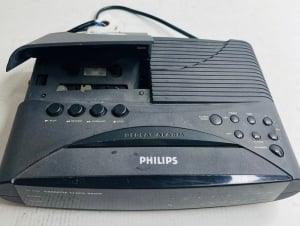 Vintage Philips AJ3840 Alarm Clock Radio - 2