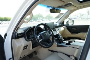 تويوتا لاند كروزر GXR إس يو ڤي موديل 2022، C-11301 - 10