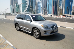 Lexus LX 570 Model 2011, Y-16114 - 3