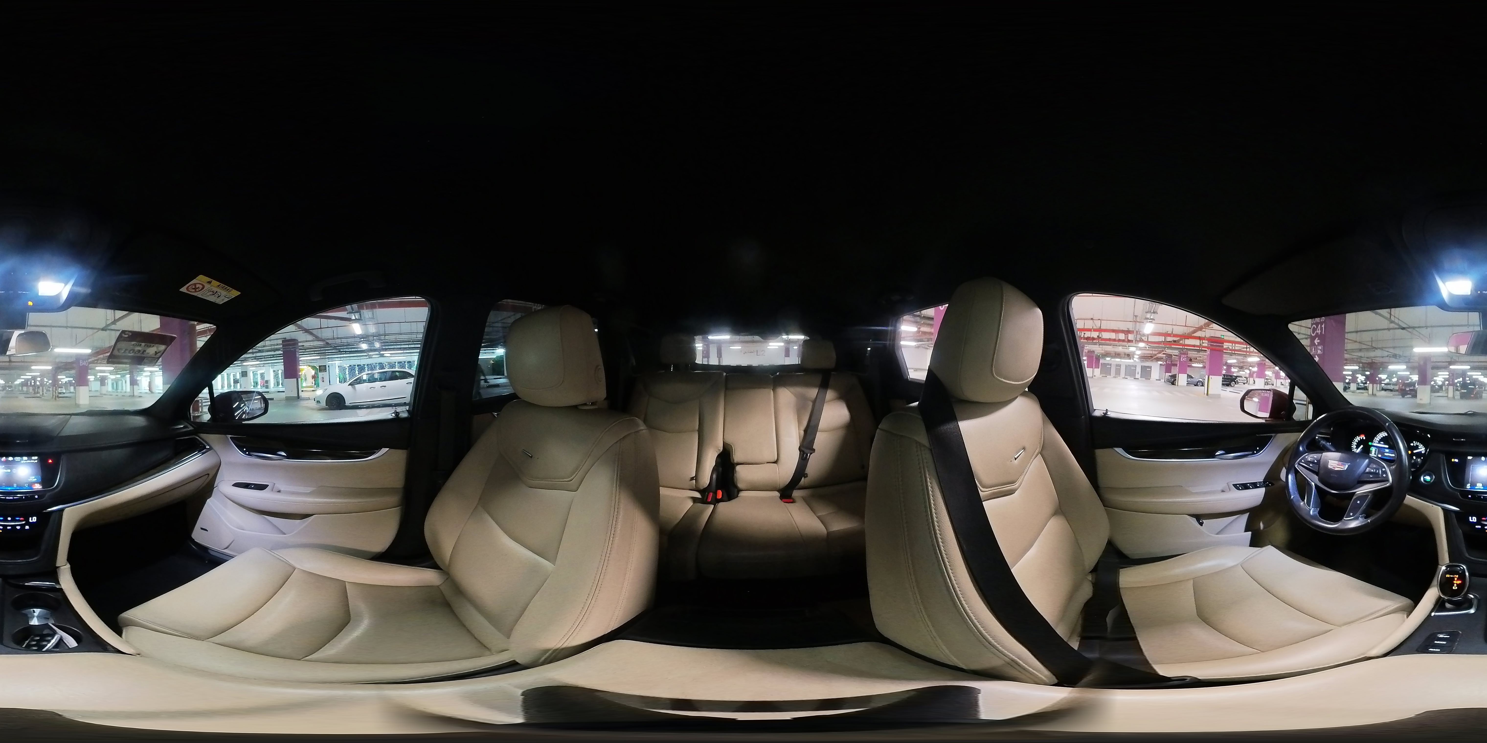 Cadillac XT5 Model 2018, Y-16017 - 1