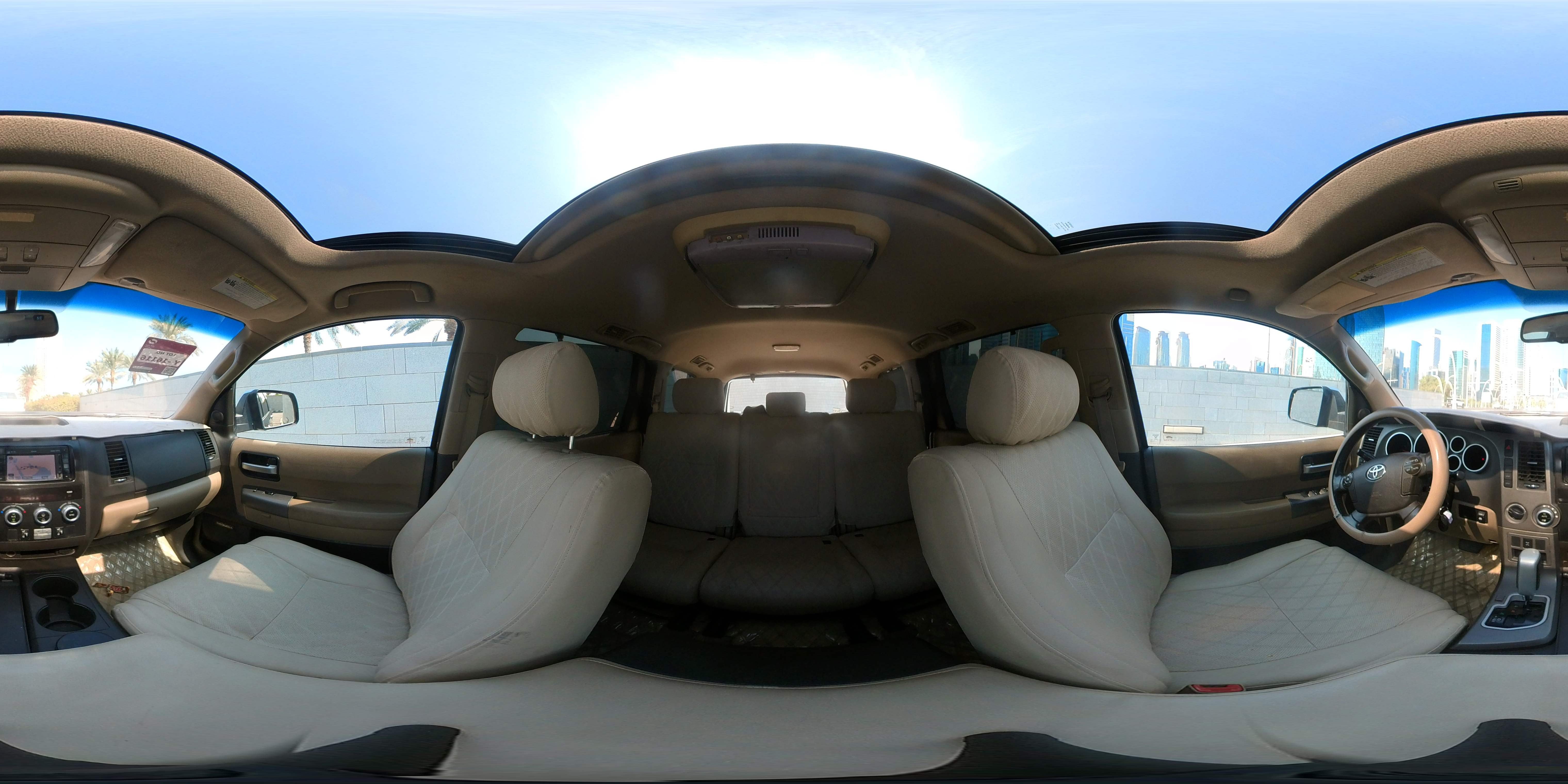 Toyota Sequoia Model 2010, Y-16116 - 1
