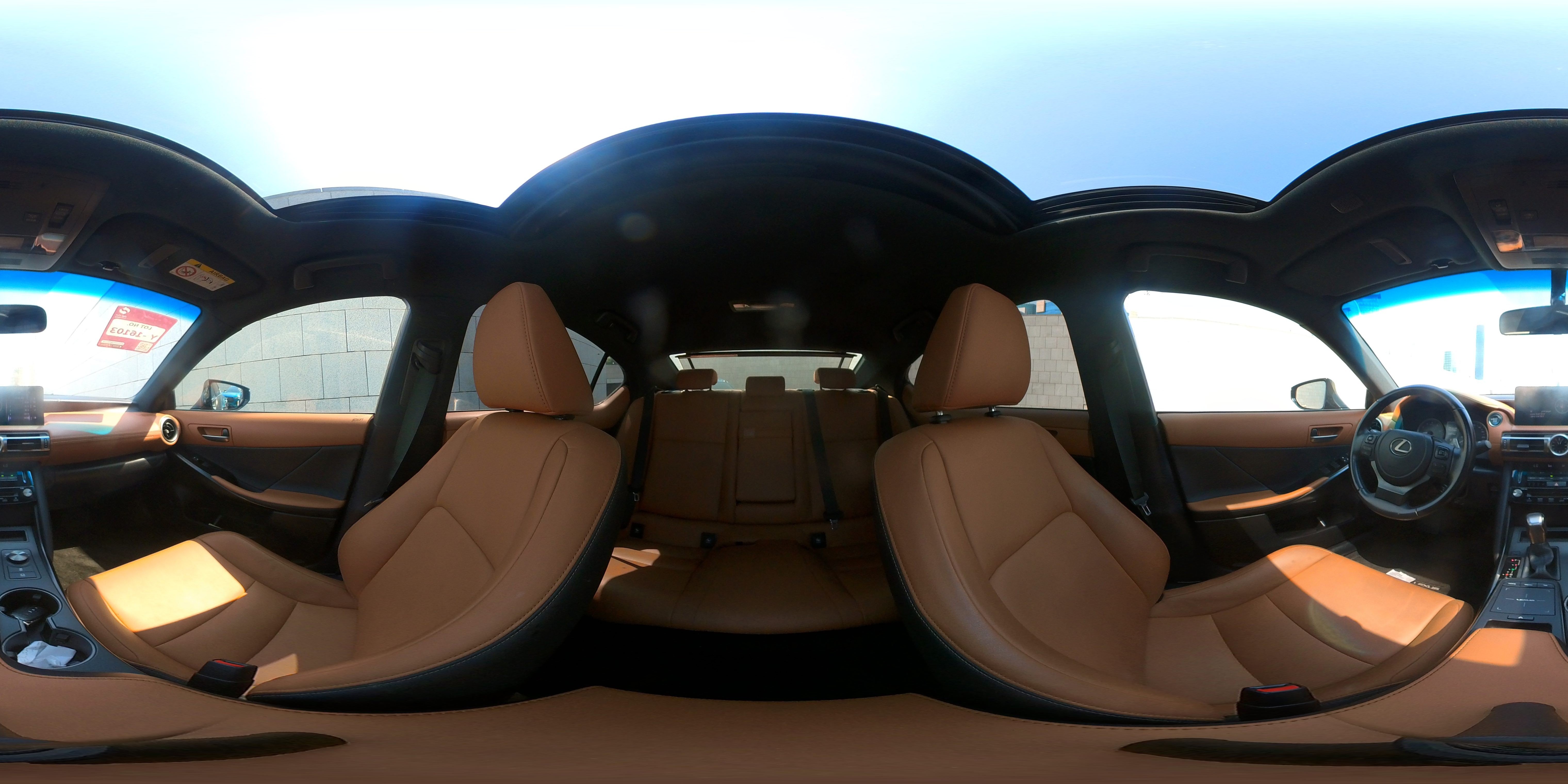 Lexus IS 350 Model 2022, Y-16103 - 1