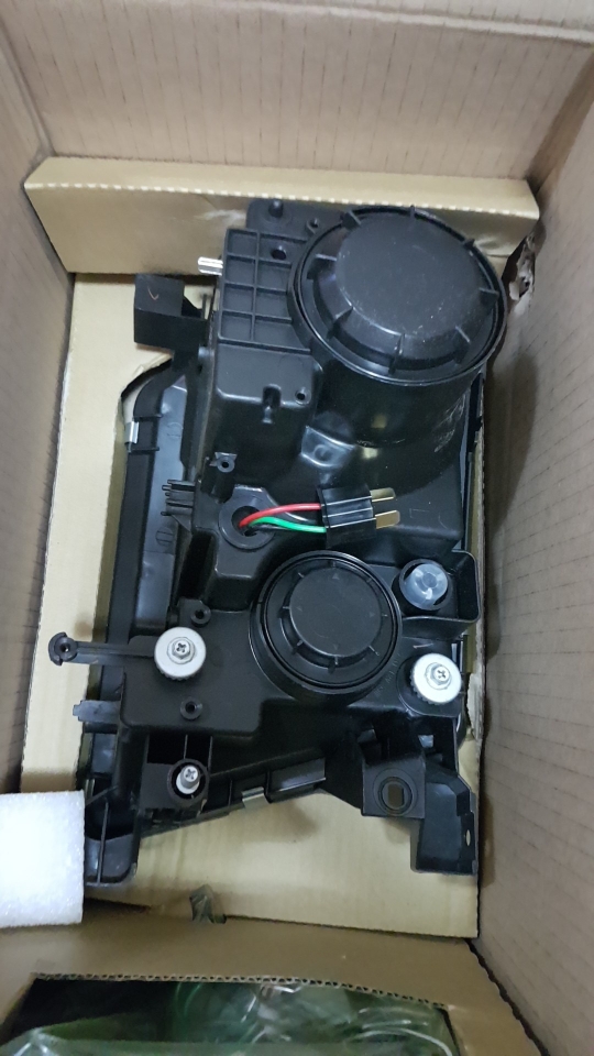 FOR sale two light for nissan pat - 2