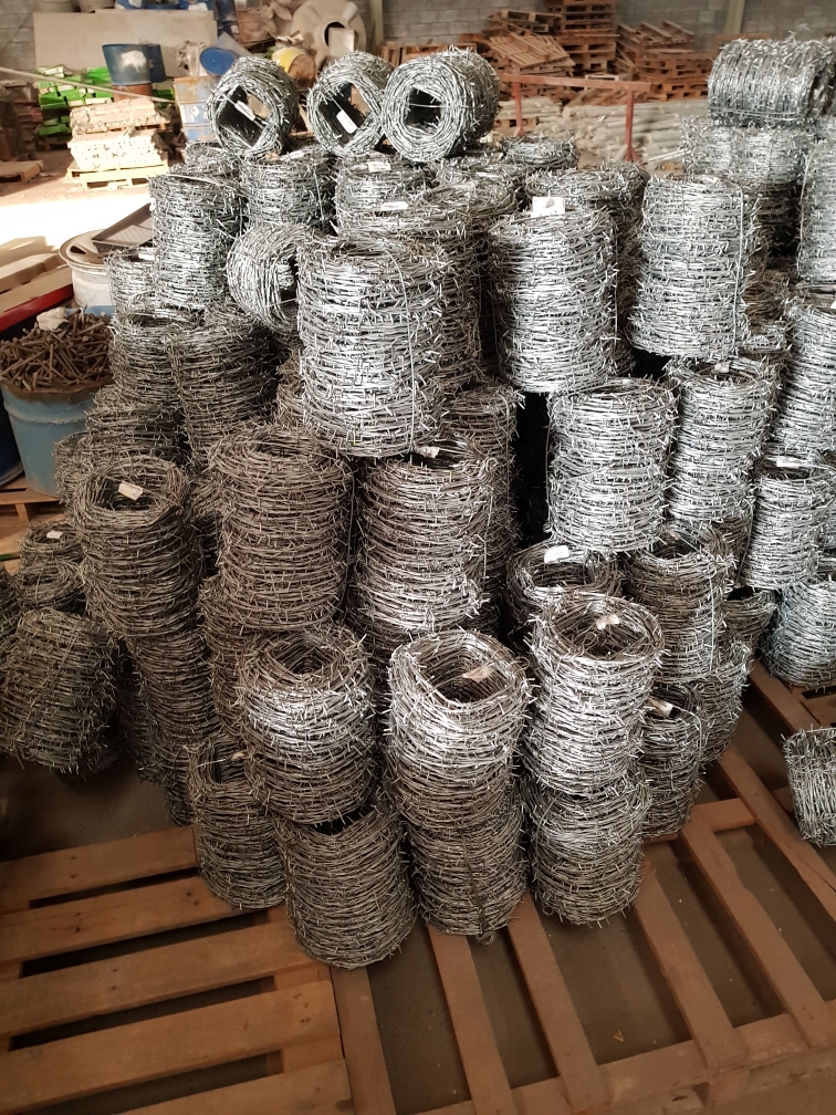 66246633.barbed wire, fencing mes - 7