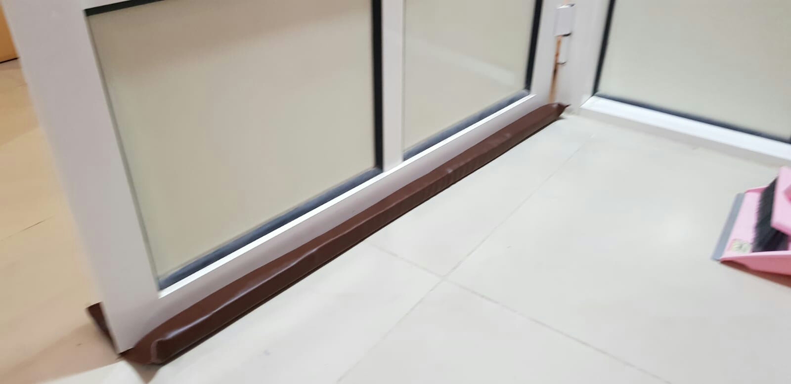 safe under door - 4