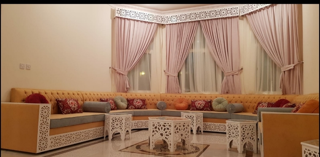 صنع الأريكة وإصلاحها وصنع الستائر - 3