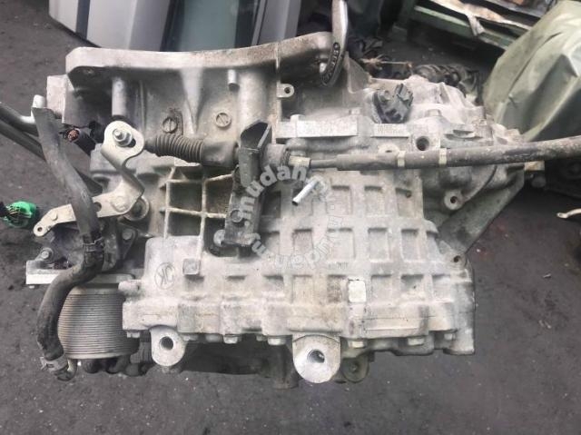 gier box Nissan Qashqai - 1